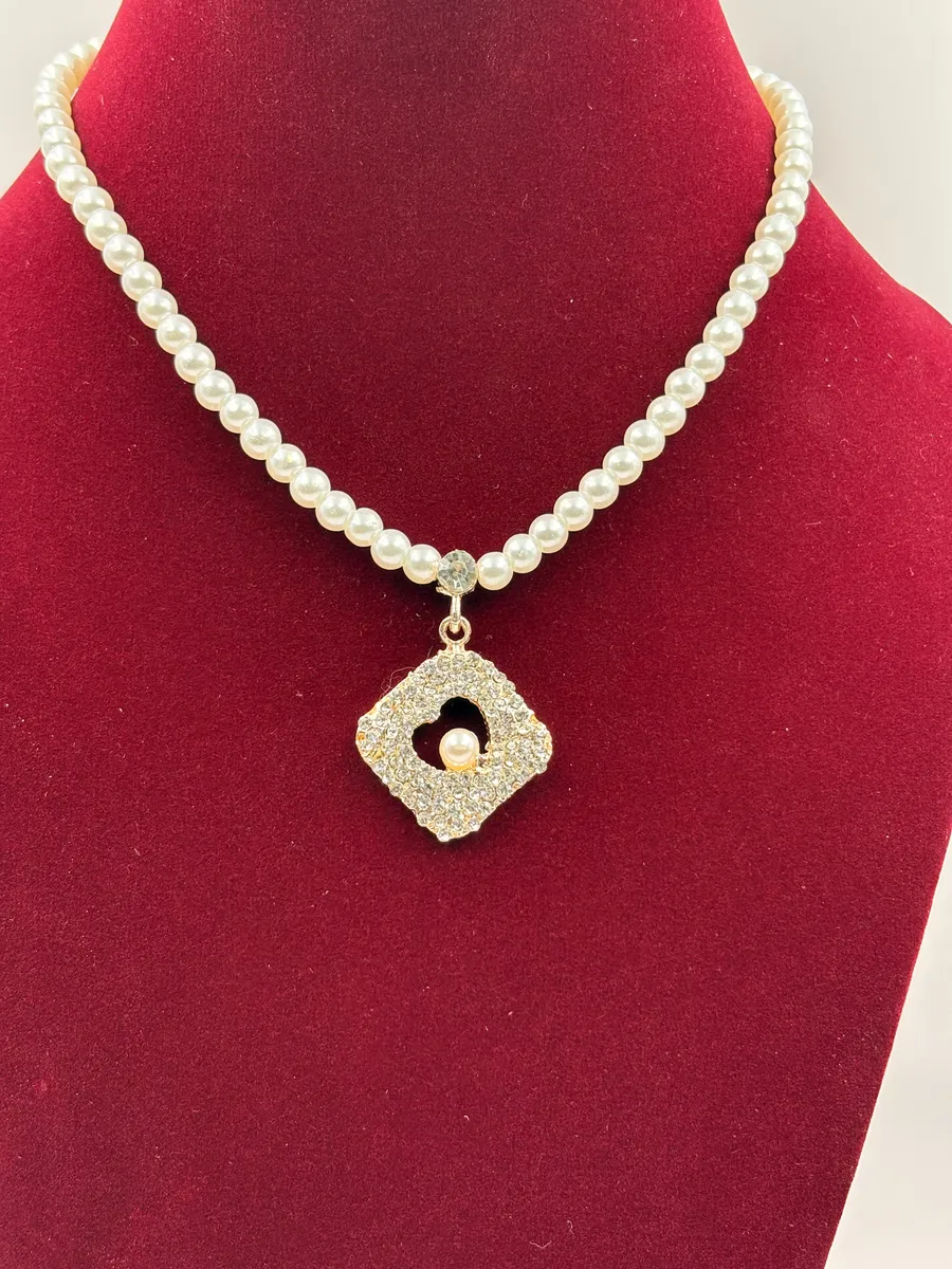 Pearl Geometric Pendant Necklace Set (Gold Finish) – Fashion Jewellery