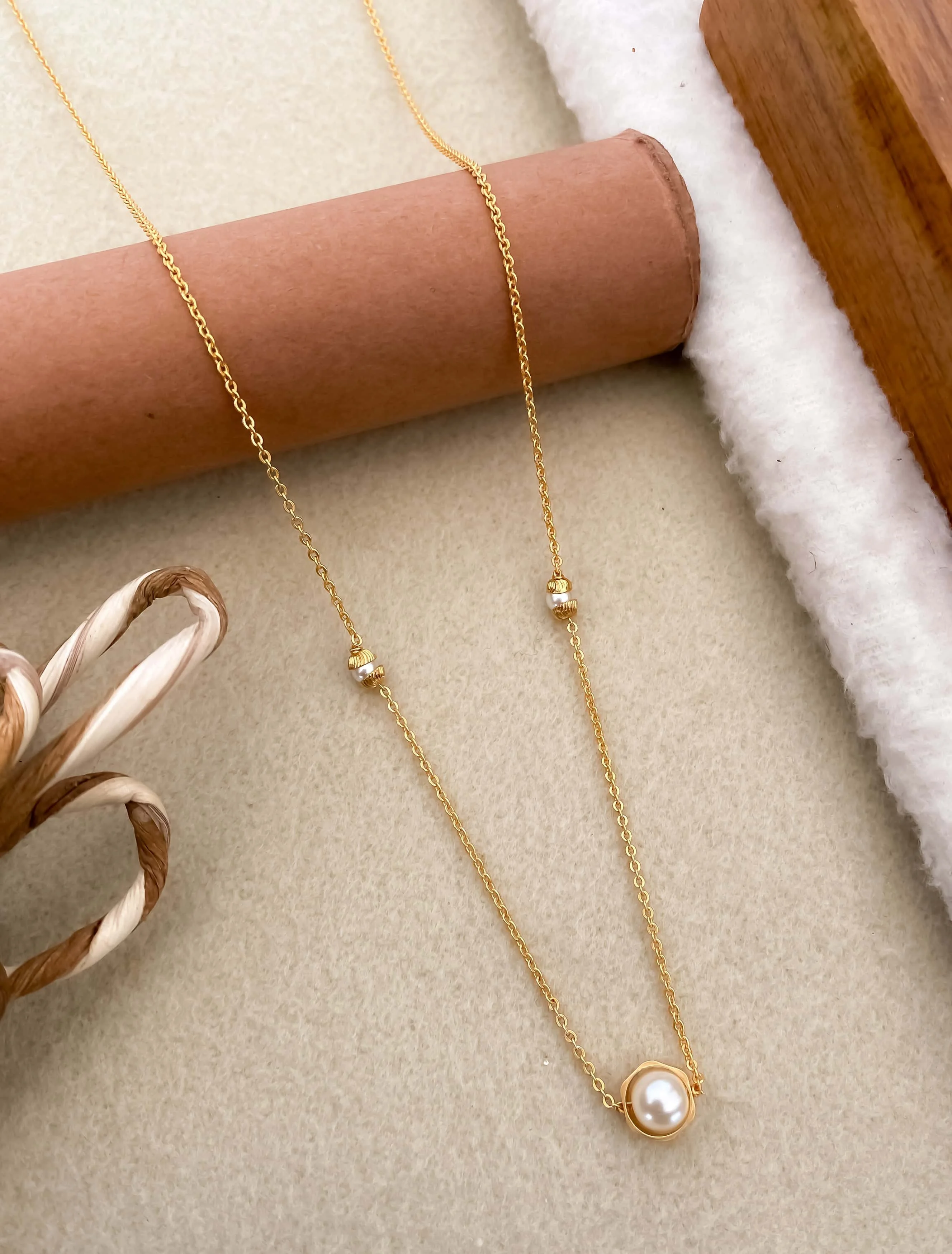Classic Pearl Solitaire Everyday Necklace — Minimal Gold Chain Design