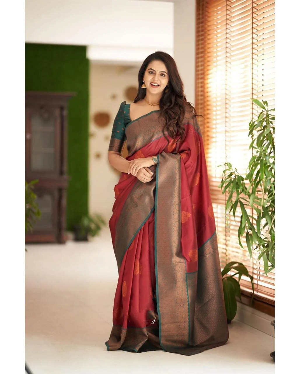 SGF11 Women's Kanjivaram Soft Lichi Silk Saree With Blouse Piece (Maroon) - image 3