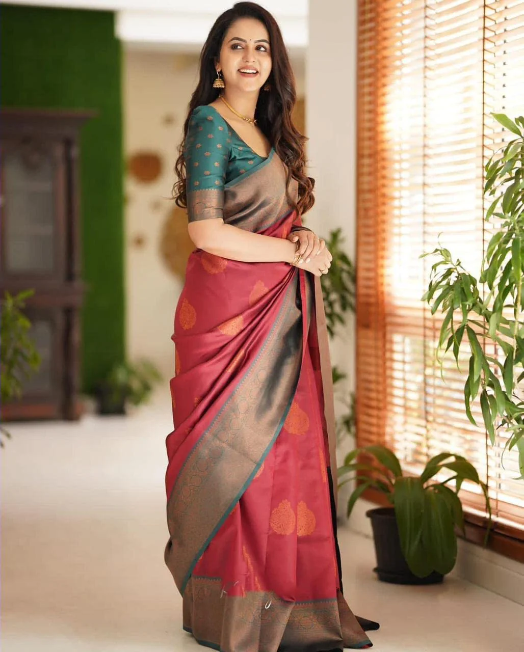 SGF11 Women's Kanjivaram Soft Lichi Silk Saree With Blouse Piece (Maroon) - image 4