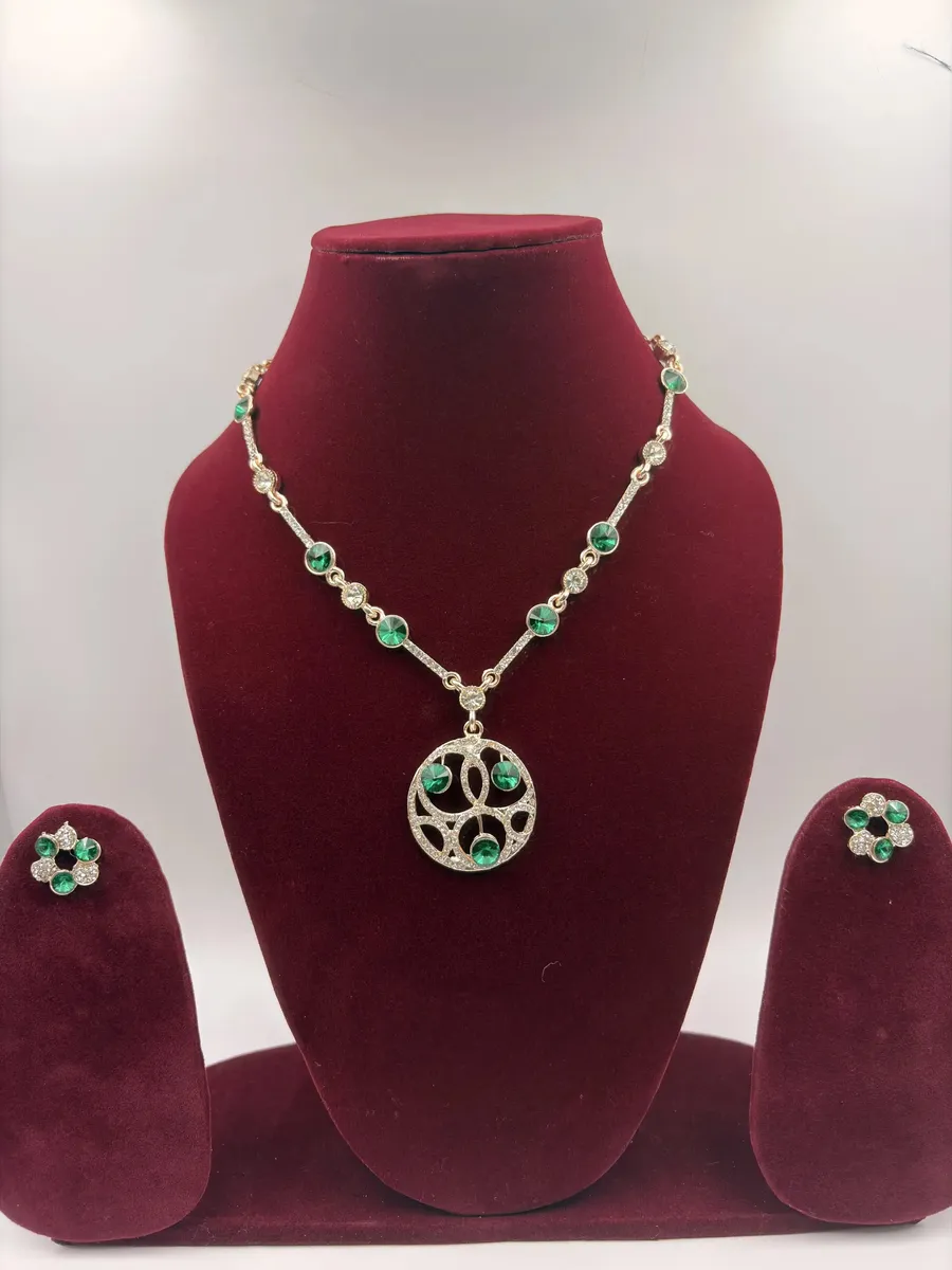 Green Stone Circular Pendant Necklace Set – Artificial Jewellery for Women