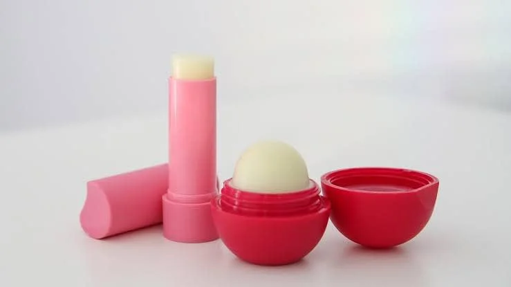 Vaseline Lip Therapy Rosy Tinted Lip Balm, 10g For Dry Lips With Rosy Shine - Pink - image 5