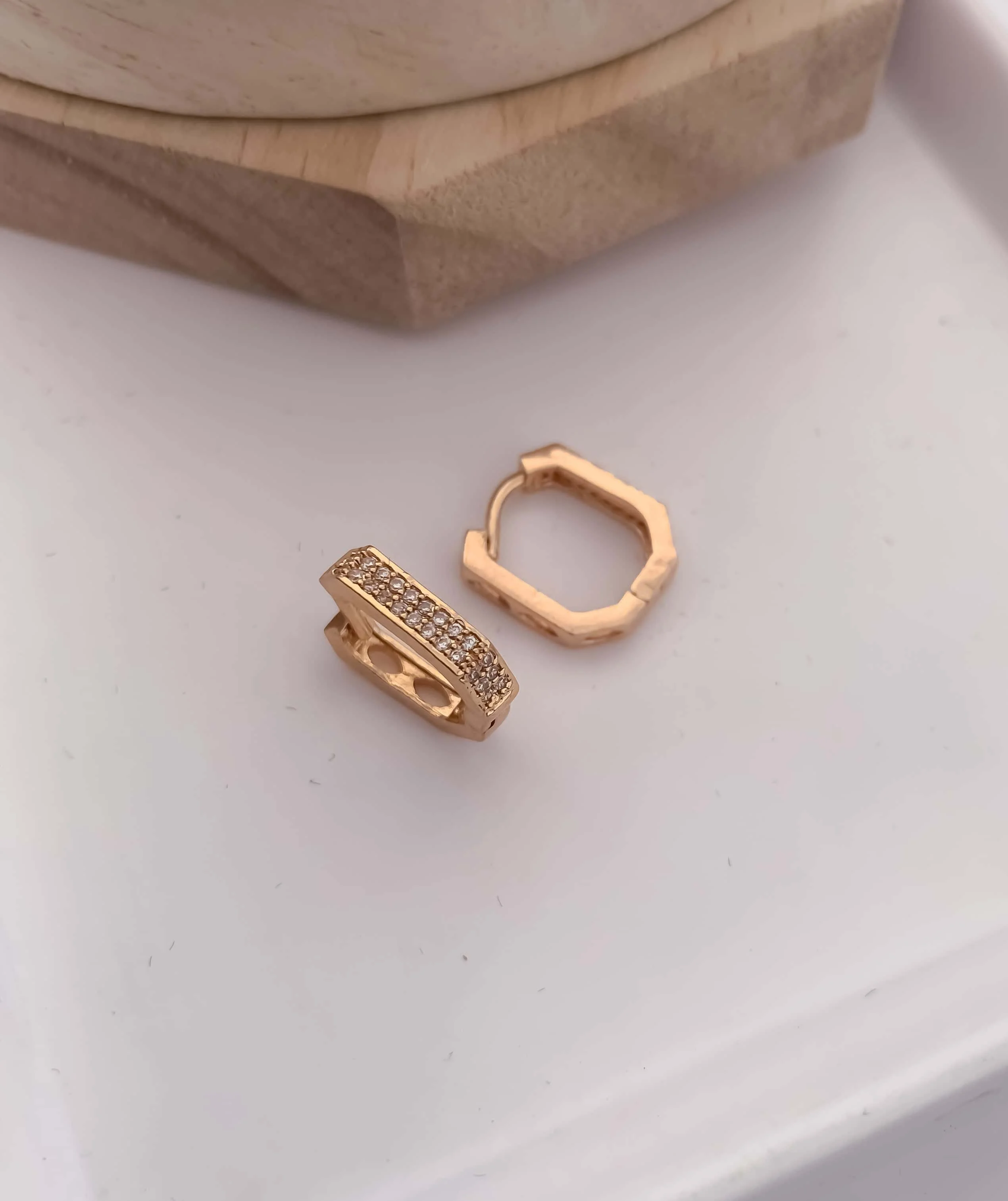 Buy 1 Get 1 Free- Aster Octa-Cut AD Bali Earrings