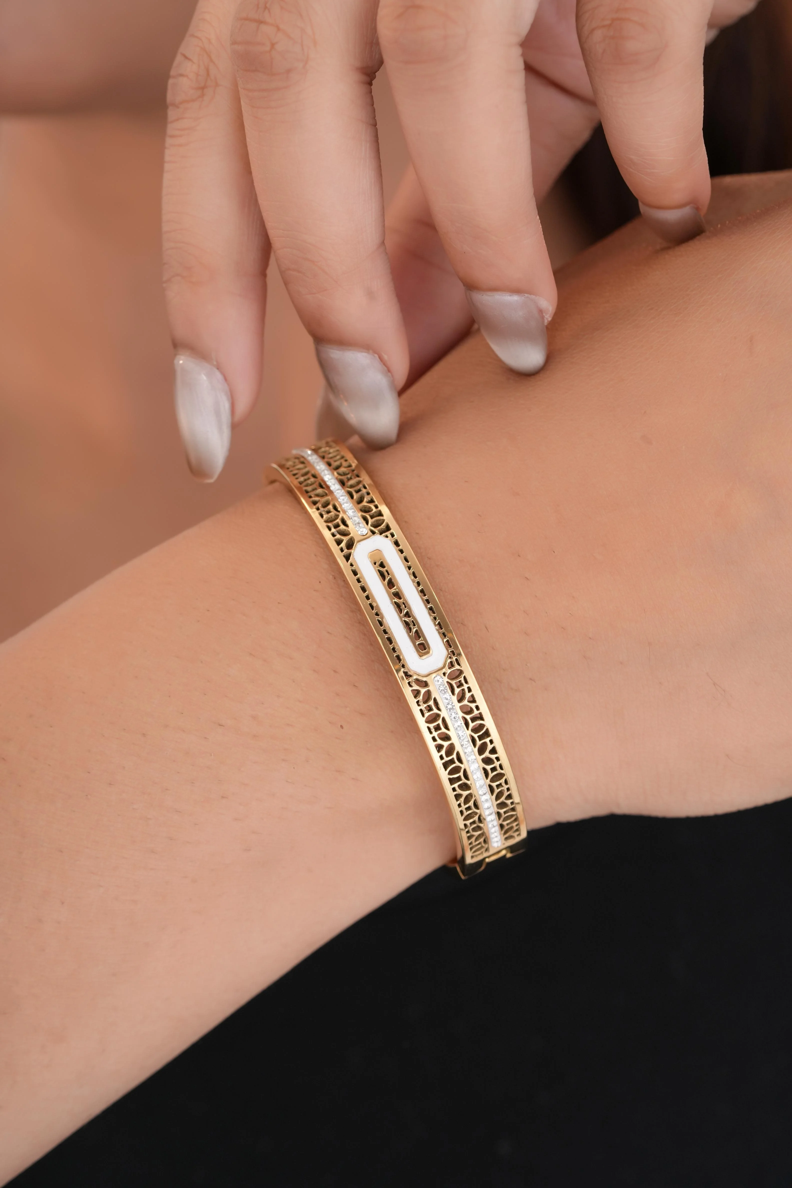 Aarna Bracelet - Buy 1 Get 1 Free