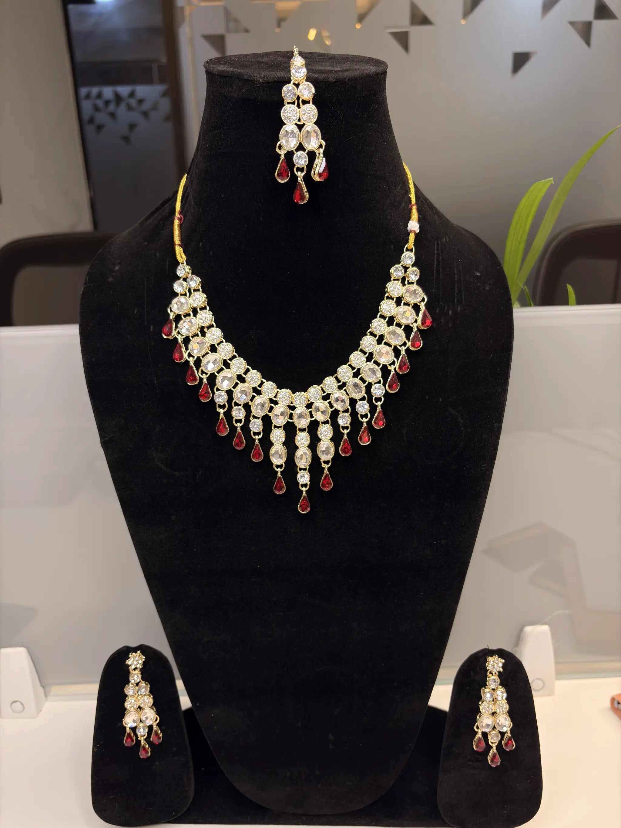 Red Drop Bridal Necklace Set Of Four – Bridal Jewellery for Women