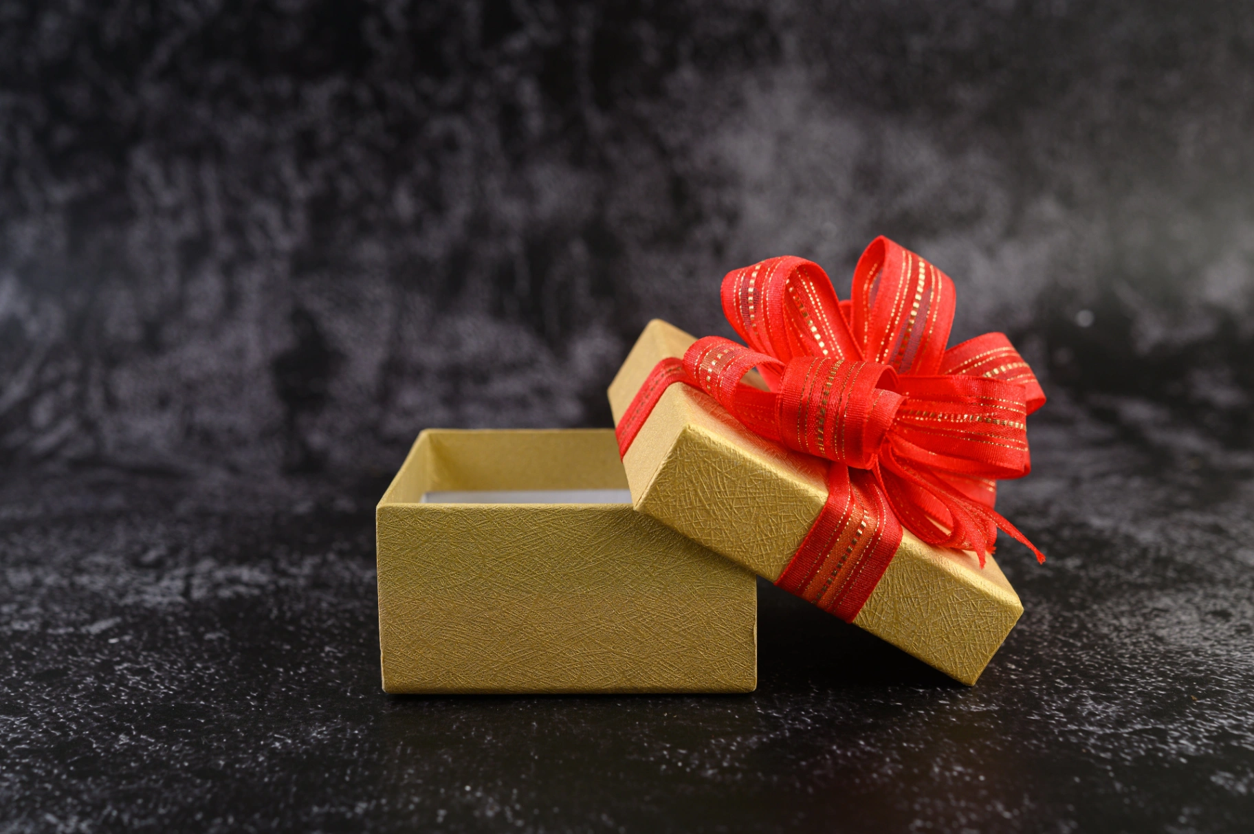 Premium Gift Wrap – Arveeta Jewellery