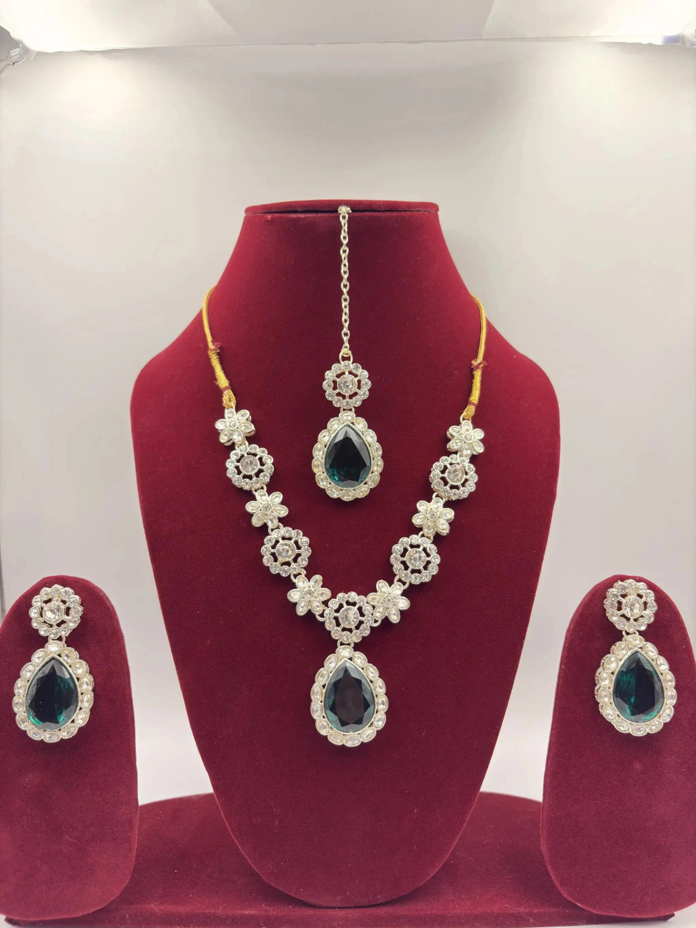 Pannashree Pushp Heavy Necklace Set – 4-Piece Bridal Jewellery