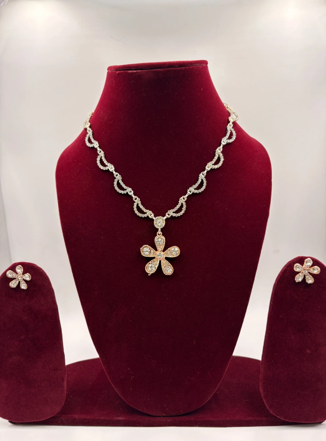 Royal Dewdrop Empress Necklace Set – Fashion Jewellery for Women | Arveeta