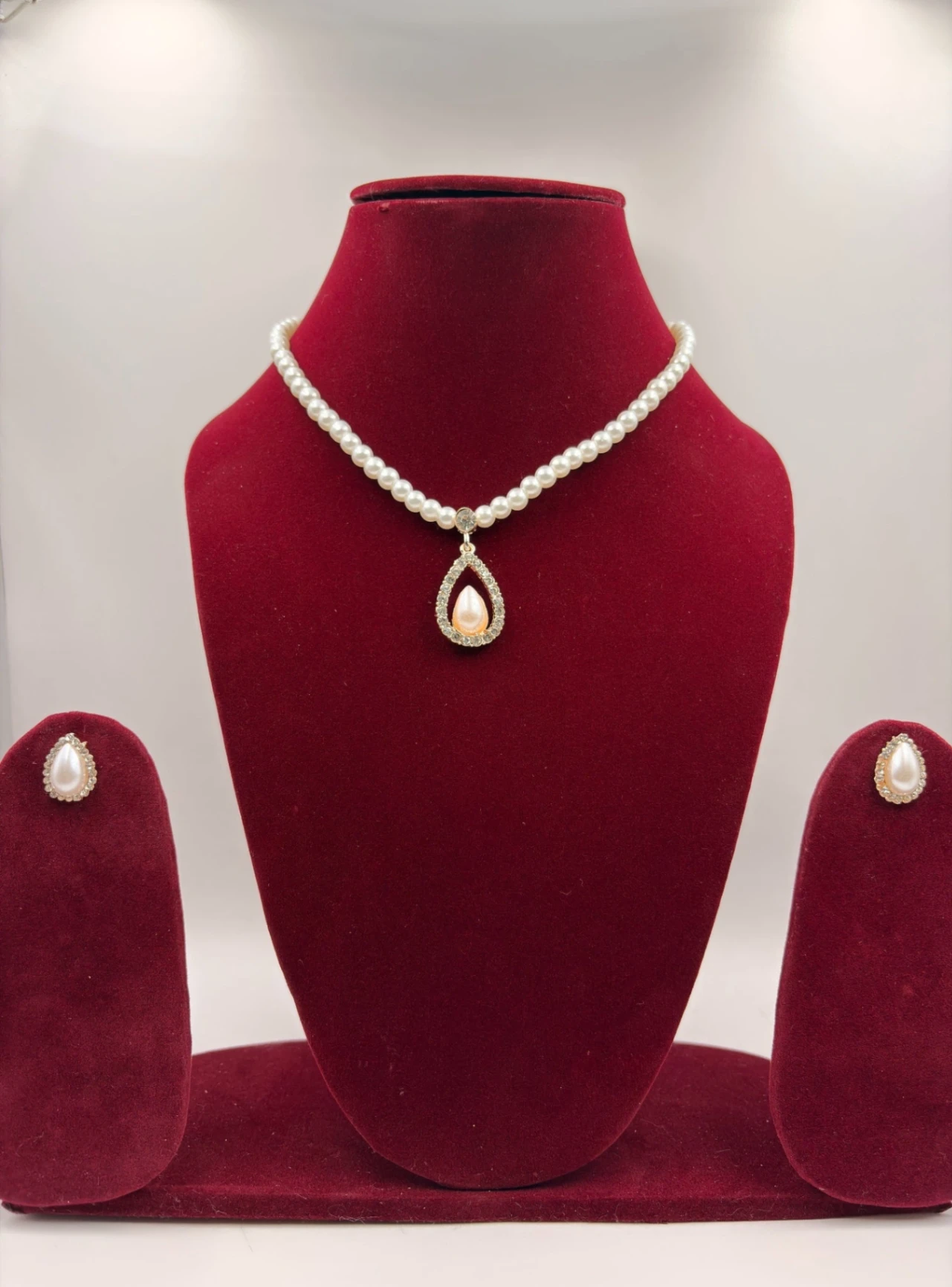 Pearl Teardrop Pendant Necklace Set – Fashion Jewellery for Women