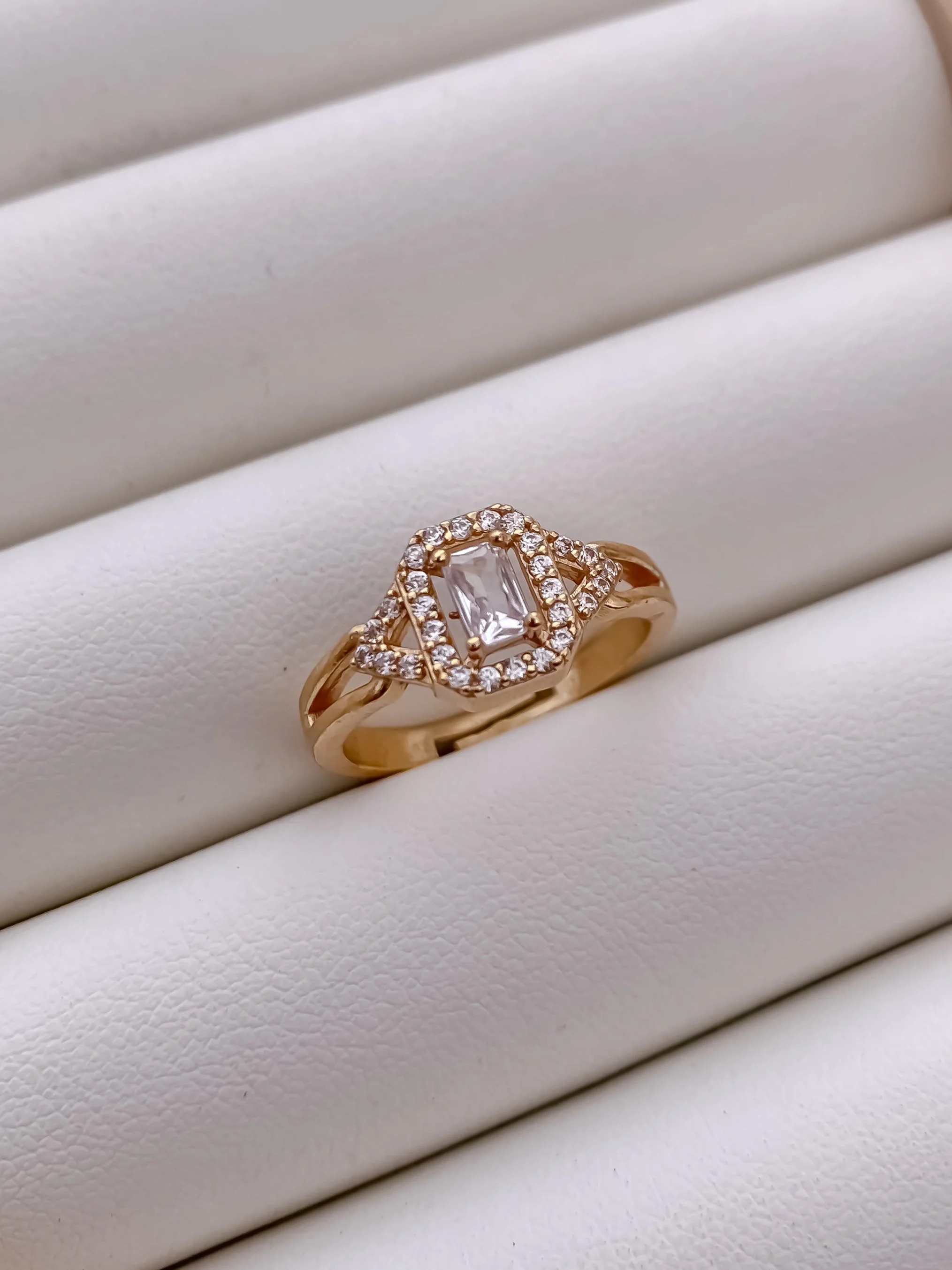 Elegant Adjustable Gold-Plated CZ Diamond Ring