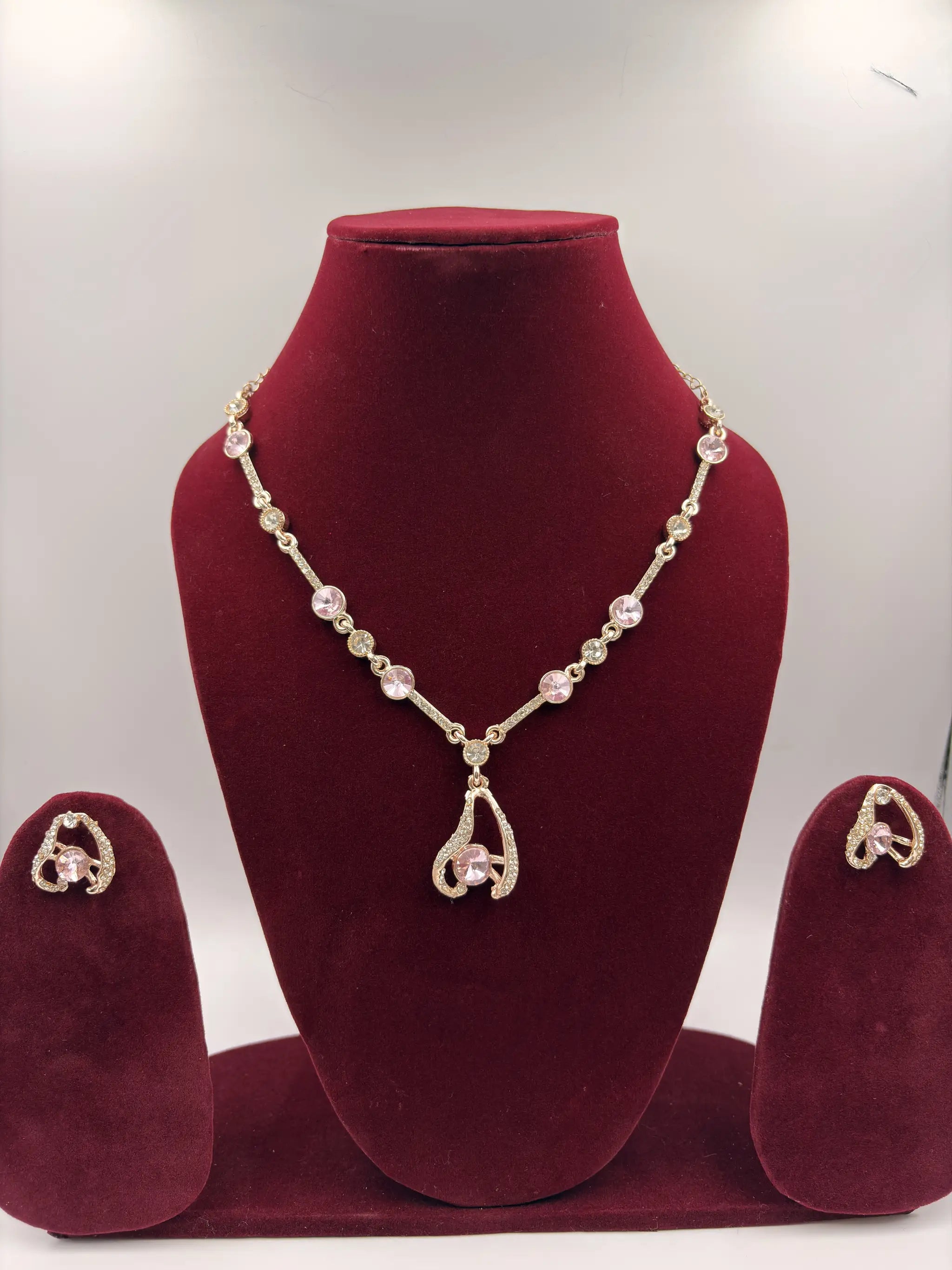 Gulriva Rajwada Necklace Set – Artificial Jewellery for Women