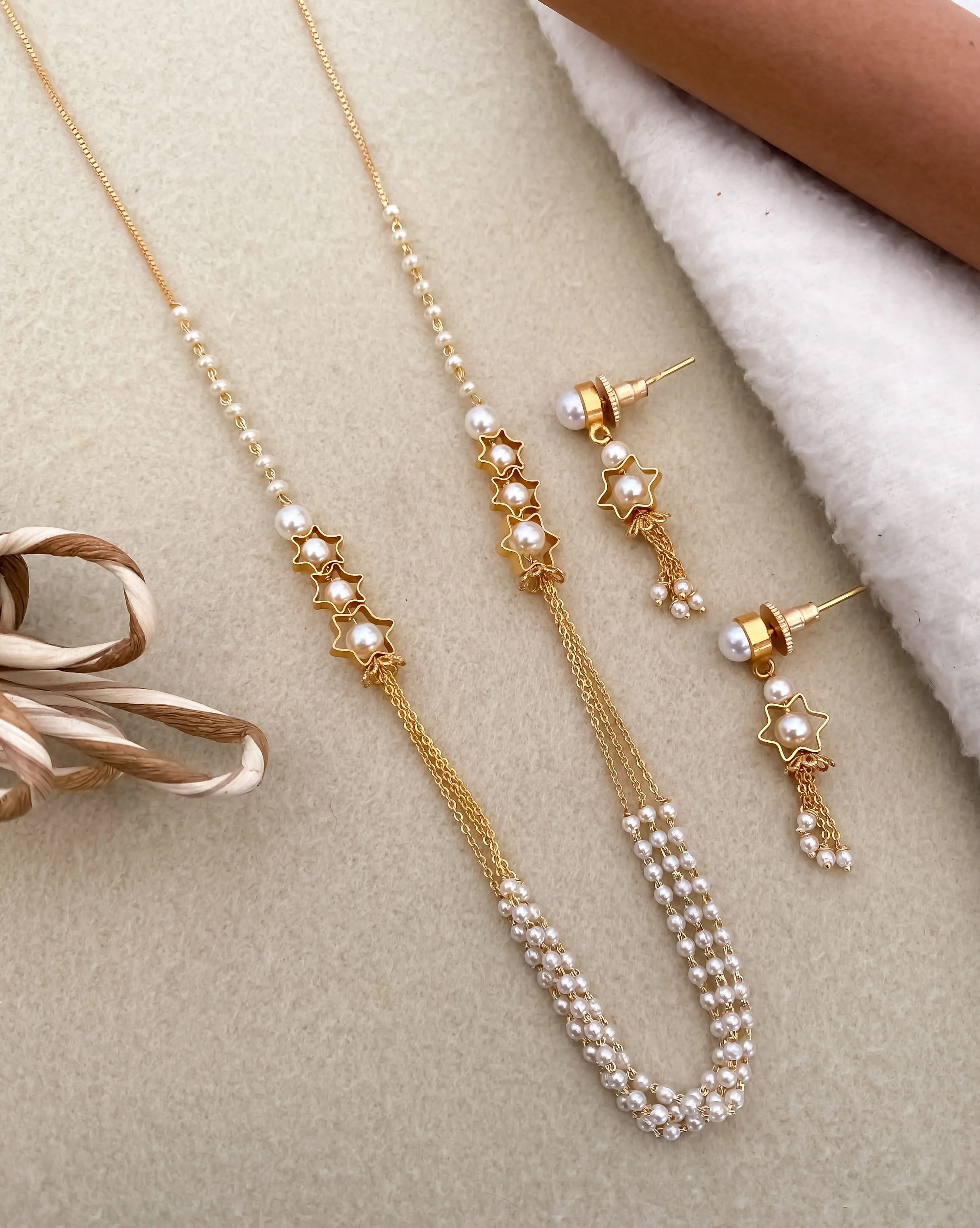 Matt Finished Starry Pearl Elegance Pendant Set
