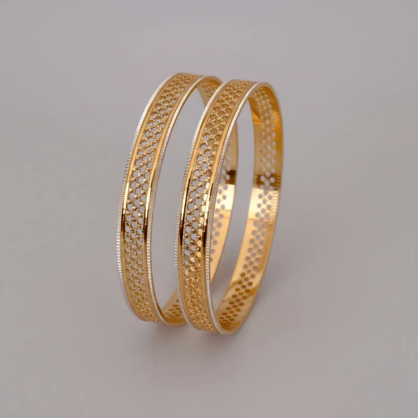 Buy 1 Get 1 Free - Ishika Bangles (Set of 2)
